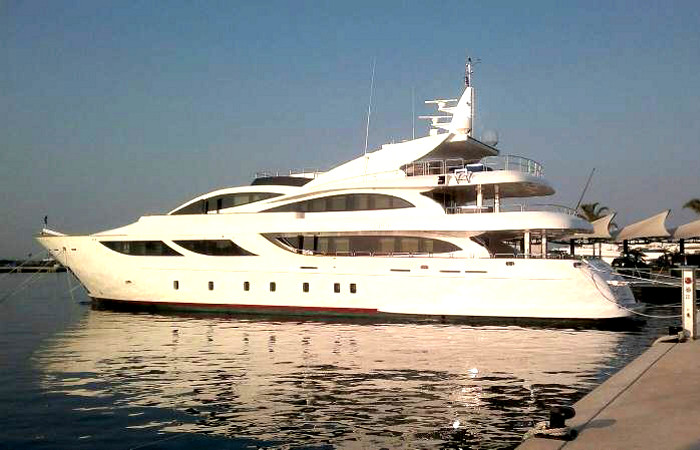 Alquiler de super yates en Ibiza