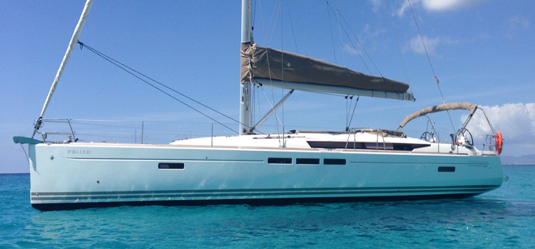 Alquilar velero Jeanneau Sun Odyssey 509 en Ibiza. Navegar por Ibiza.