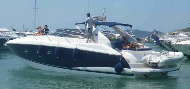 alquilar yate sunseeker Portofino 47. Navegar en ibiza.