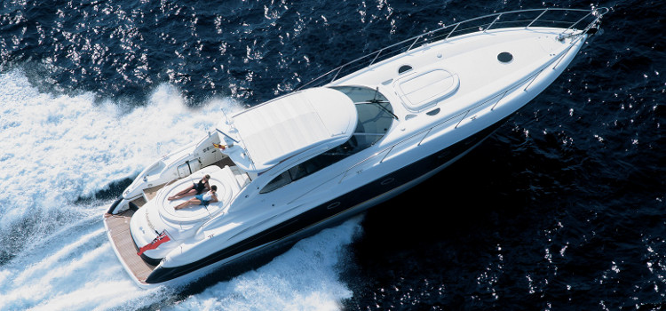 Alquilar yate Sunseeker Predator 58 en Ibiza, navegar en ibiza.